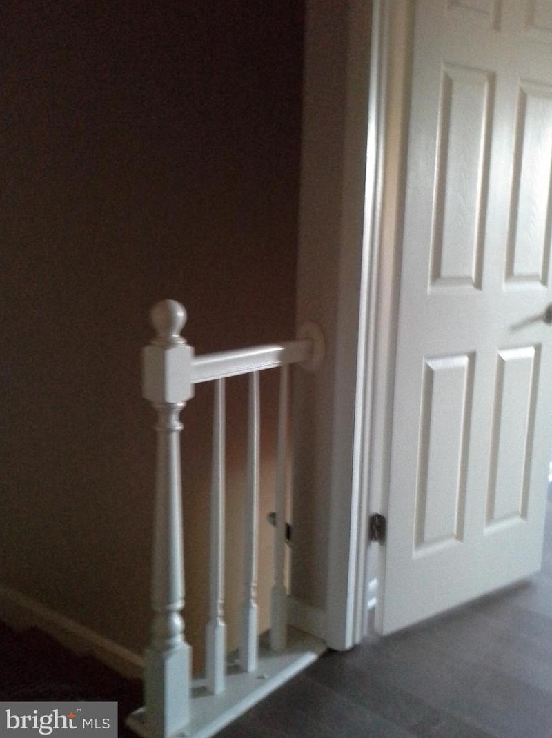 9907 Maidbrook Rd, Baltimore MD 21234-1241 exterior