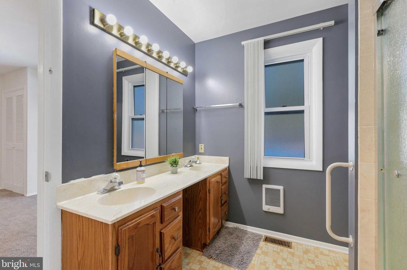 1316 Hilton St, Baltimore MD  21229-2034 exterior