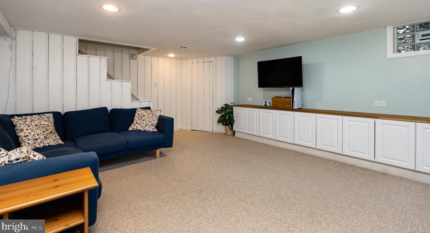 1837 Edgewood Rd, Baltimore MD  21286-5208 exterior