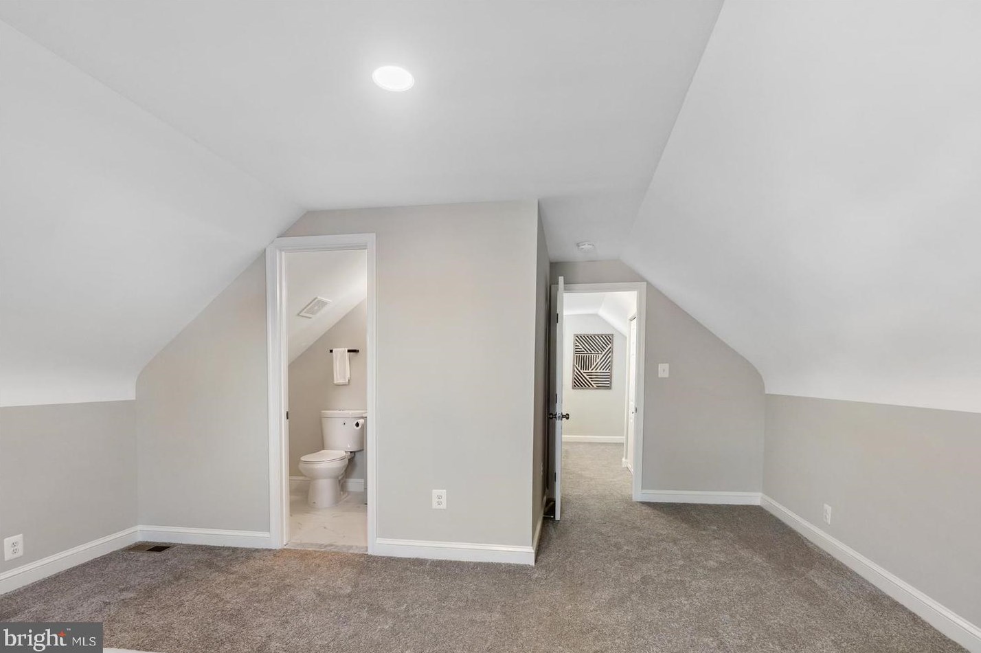 6503 Hazelwood Ct, Baltimore MD  21237-1907 exterior