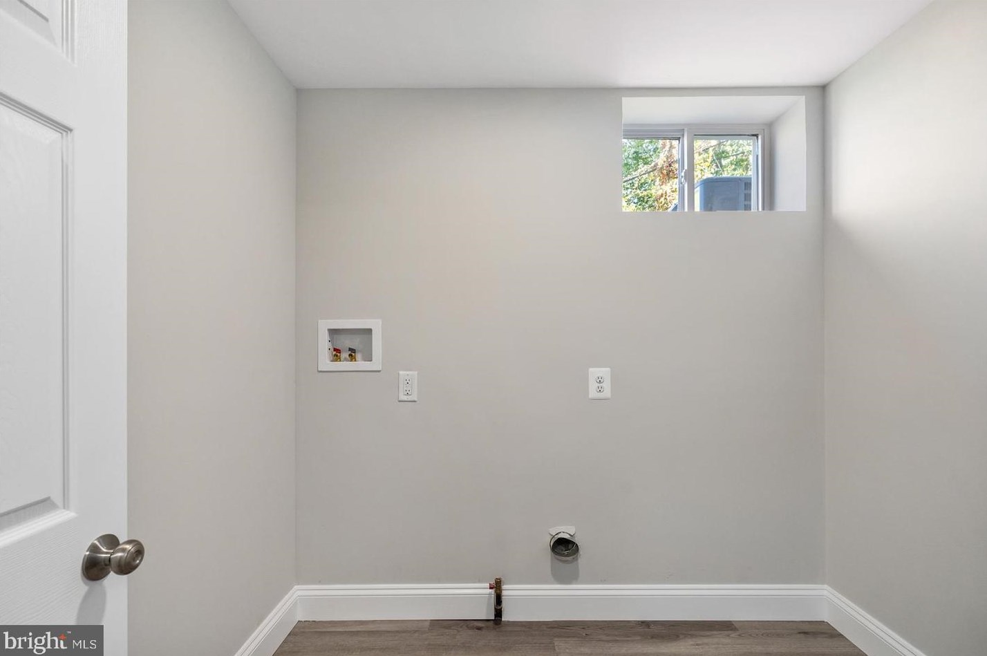 6503 Hazelwood Ct, Baltimore MD  21237-1907 exterior