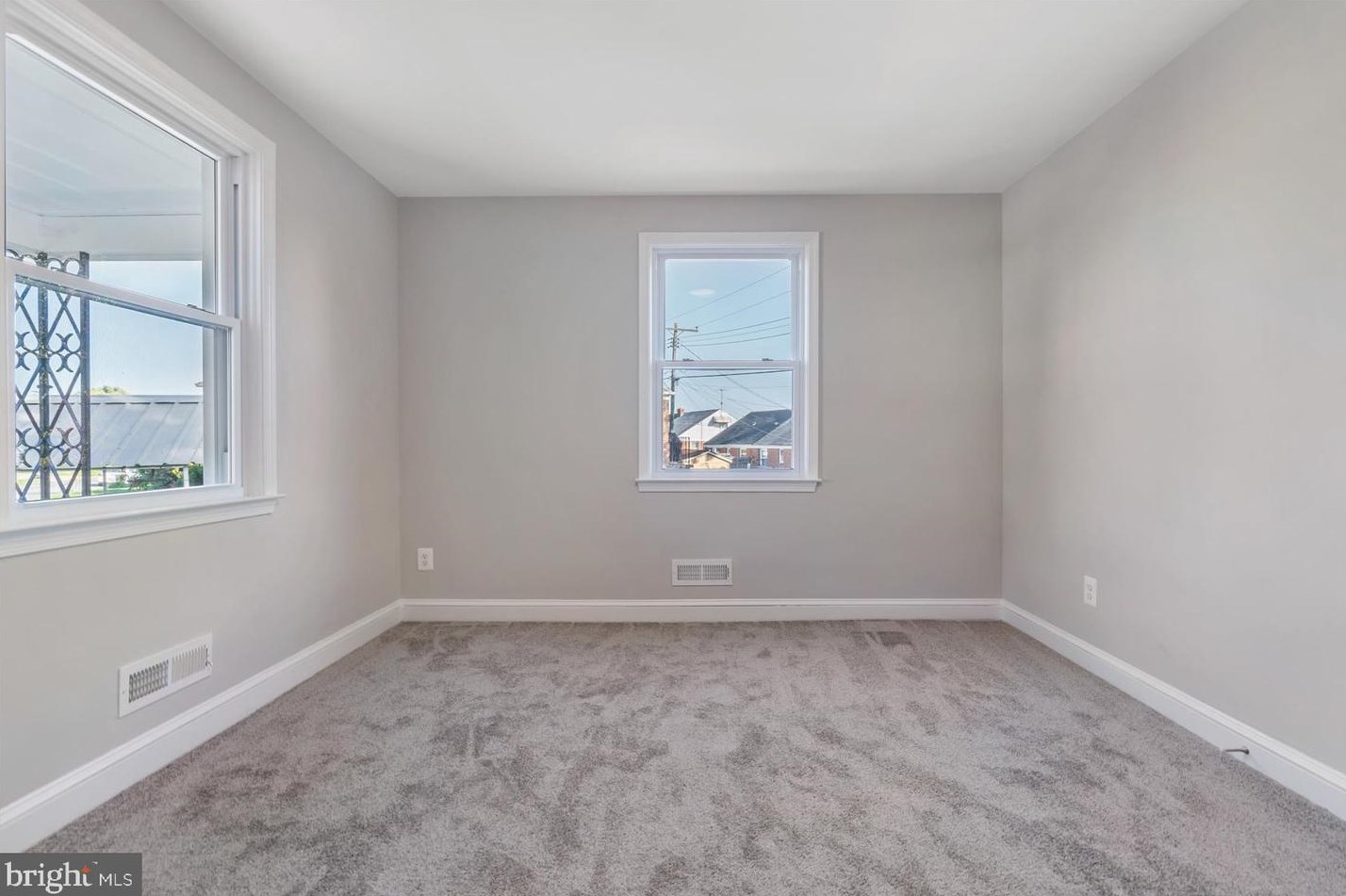 6503 Hazelwood Ct, Baltimore MD  21237-1907 exterior