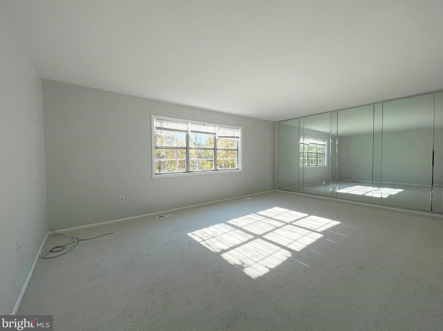 19 Middleview Ct, Baltimore MD  21244-2621 exterior
