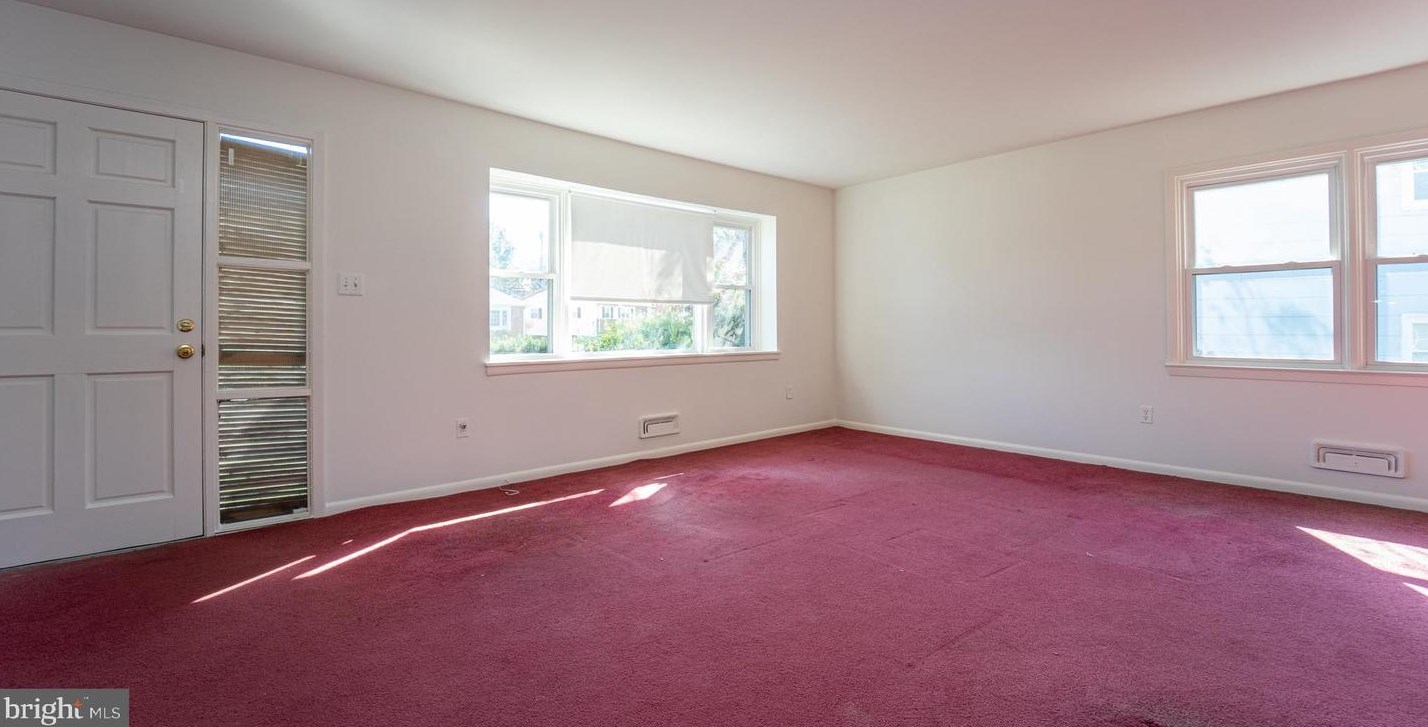 6008 Black Friars Cir, Baltimore MD 21228-2706 exterior