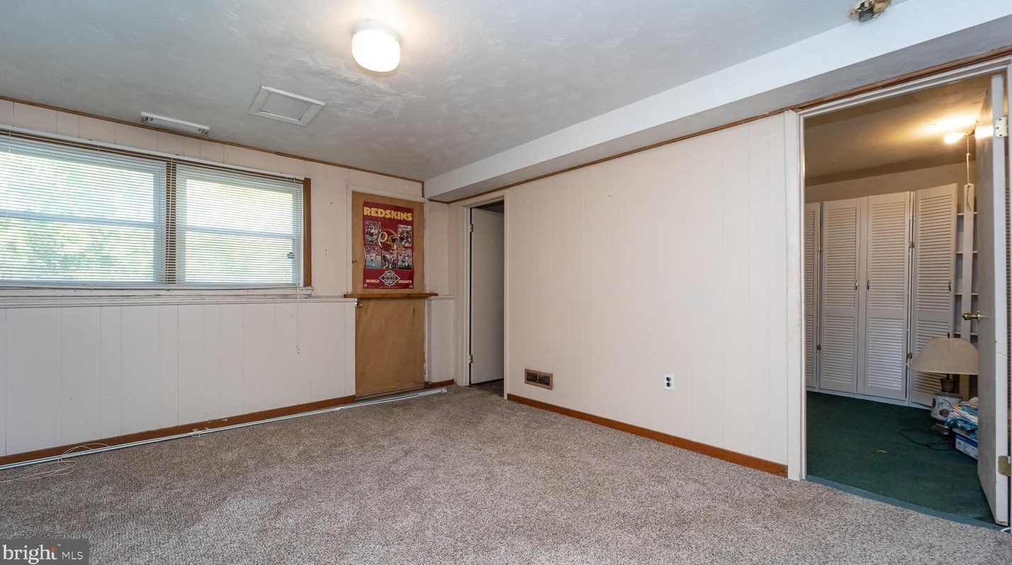 6008 Black Friars Cir, Baltimore MD 21228-2706 exterior