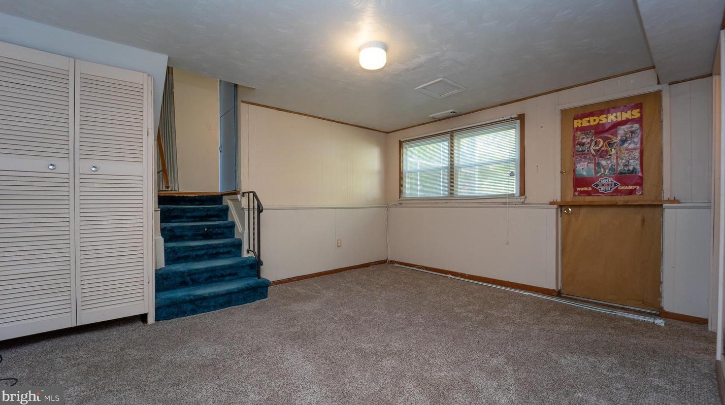 6008 Black Friars Cir, Baltimore MD 21228-2706 exterior