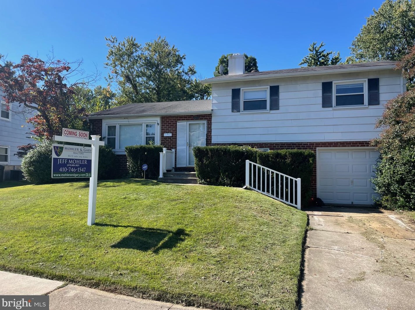 6008 Black Friars Cir, Baltimore MD 21228-2706 exterior