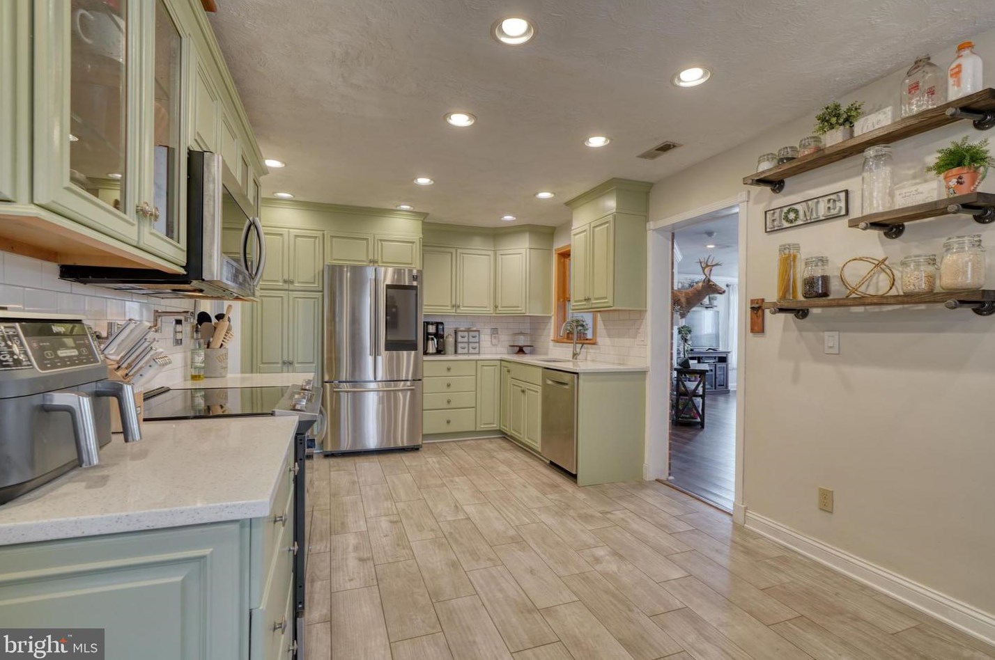 336 Ida Ave, Baltimore MD  21221-4737 exterior