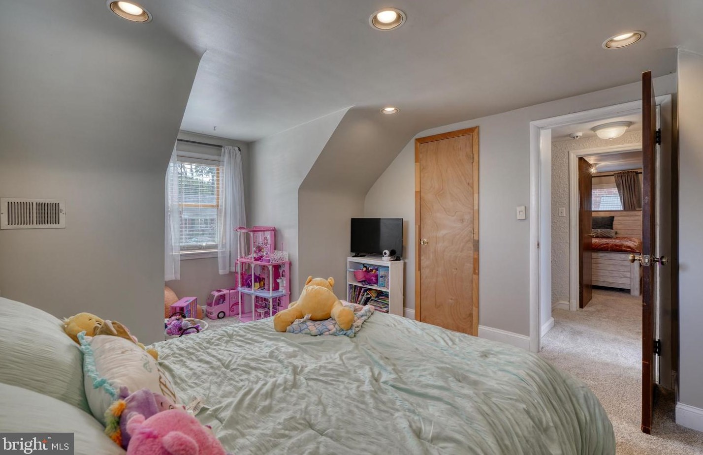 336 Ida Ave, Baltimore MD  21221-4737 exterior