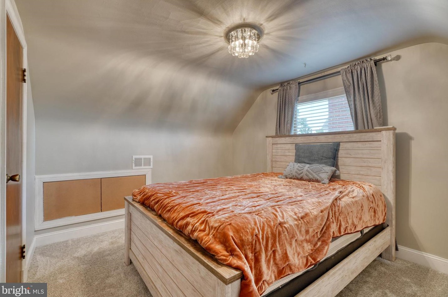 336 Ida Ave, Baltimore MD  21221-4737 exterior