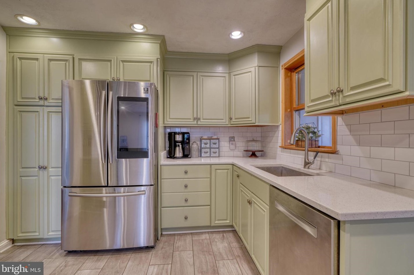 336 Ida Ave, Baltimore MD  21221-4737 exterior