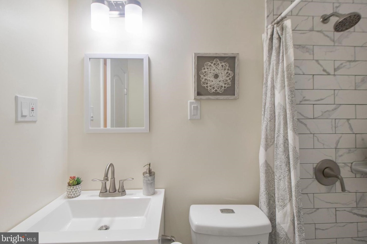 6509 Old Orchard Rd, Baltimore MD  21239-1604 exterior