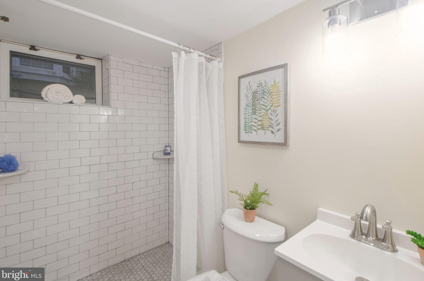 6509 Old Orchard Rd, Baltimore MD  21239-1604 exterior