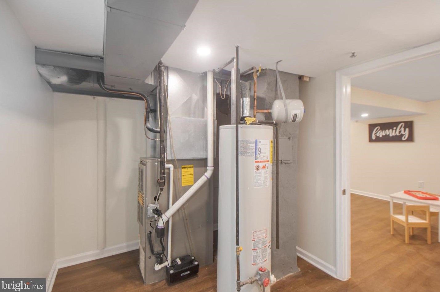 6509 Old Orchard Rd, Baltimore MD  21239-1604 exterior