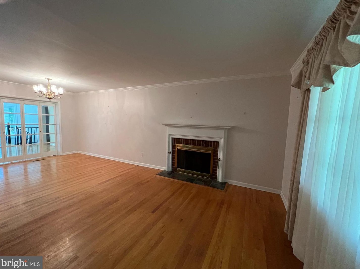 1103 High Country Rd, Baltimore MD 21286-1514 exterior