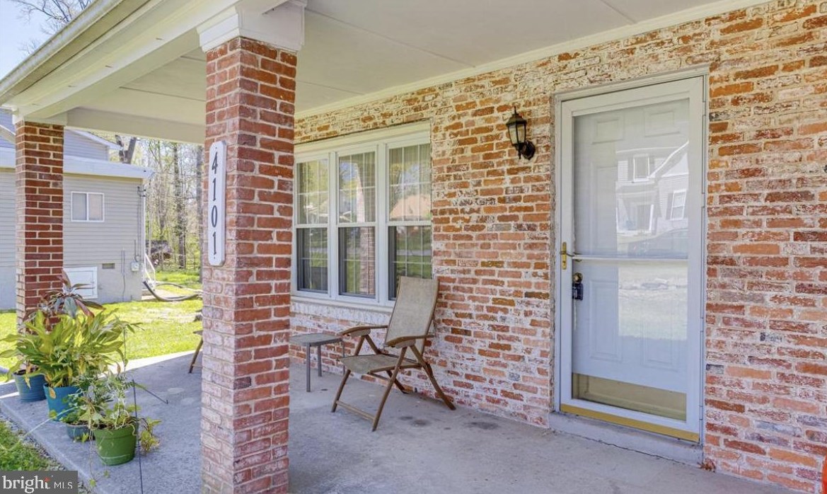 4101 Bedford Rd, Baltimore MD  21207-4607 exterior