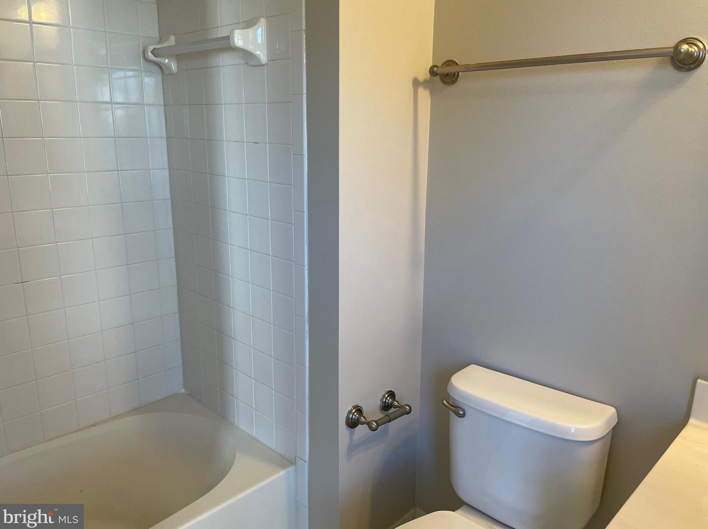 37 Ironwood Cir, Baltimore MD  21209-1760 exterior