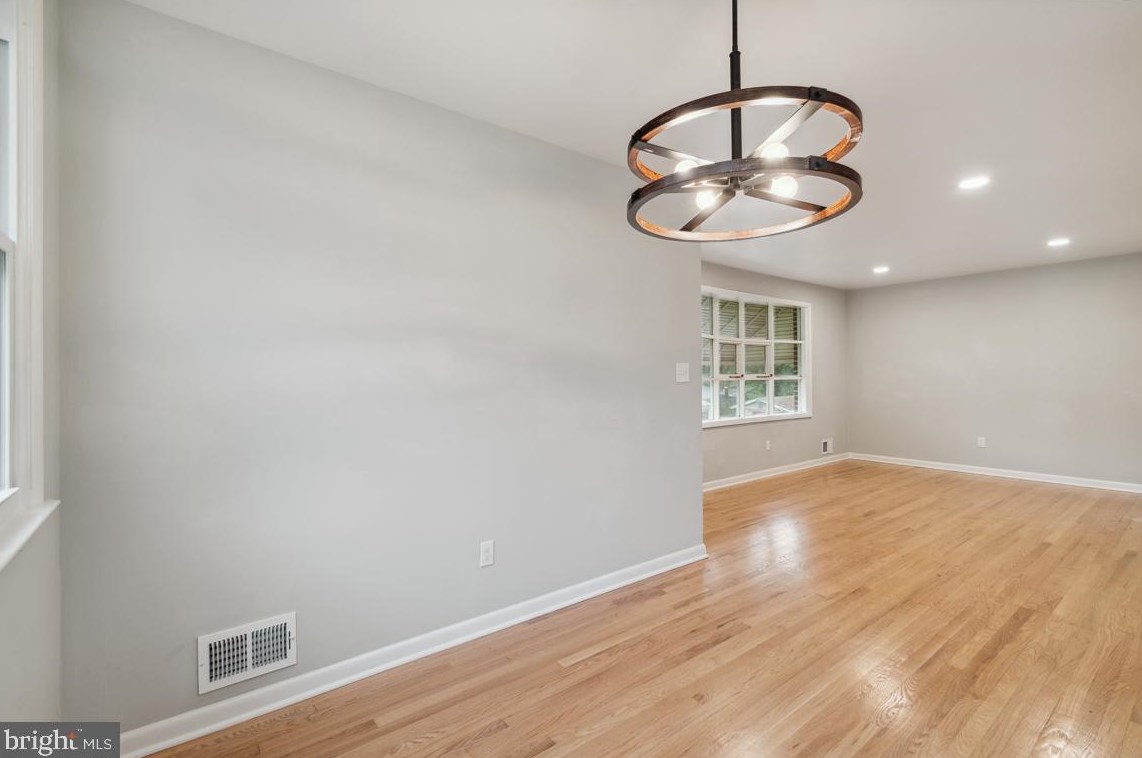 7910 Oakdale Ave, Baltimore MD  21237-2761 exterior