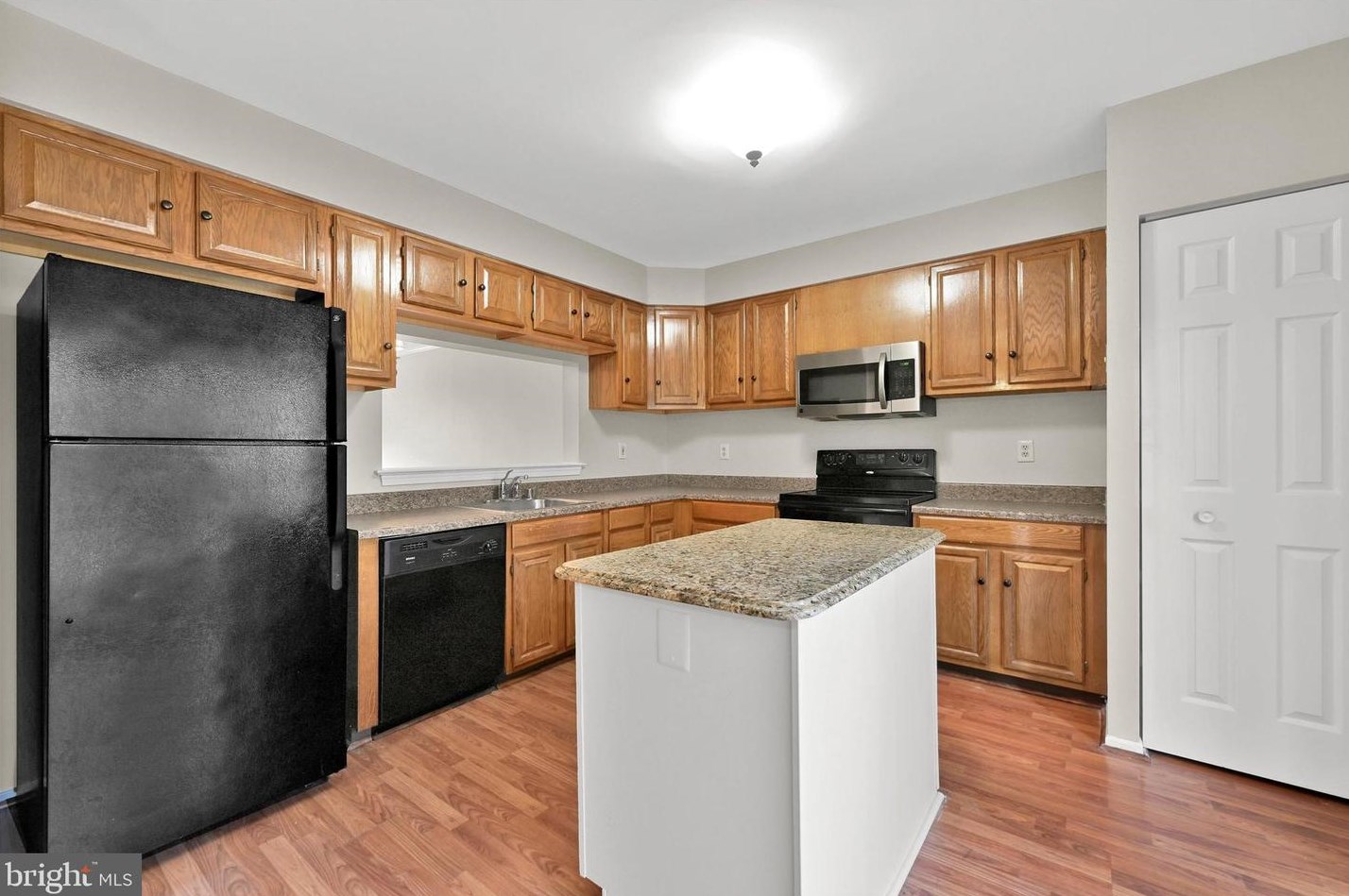 34 Roger Vly Ct, Baltimore MD 21234-1443 exterior