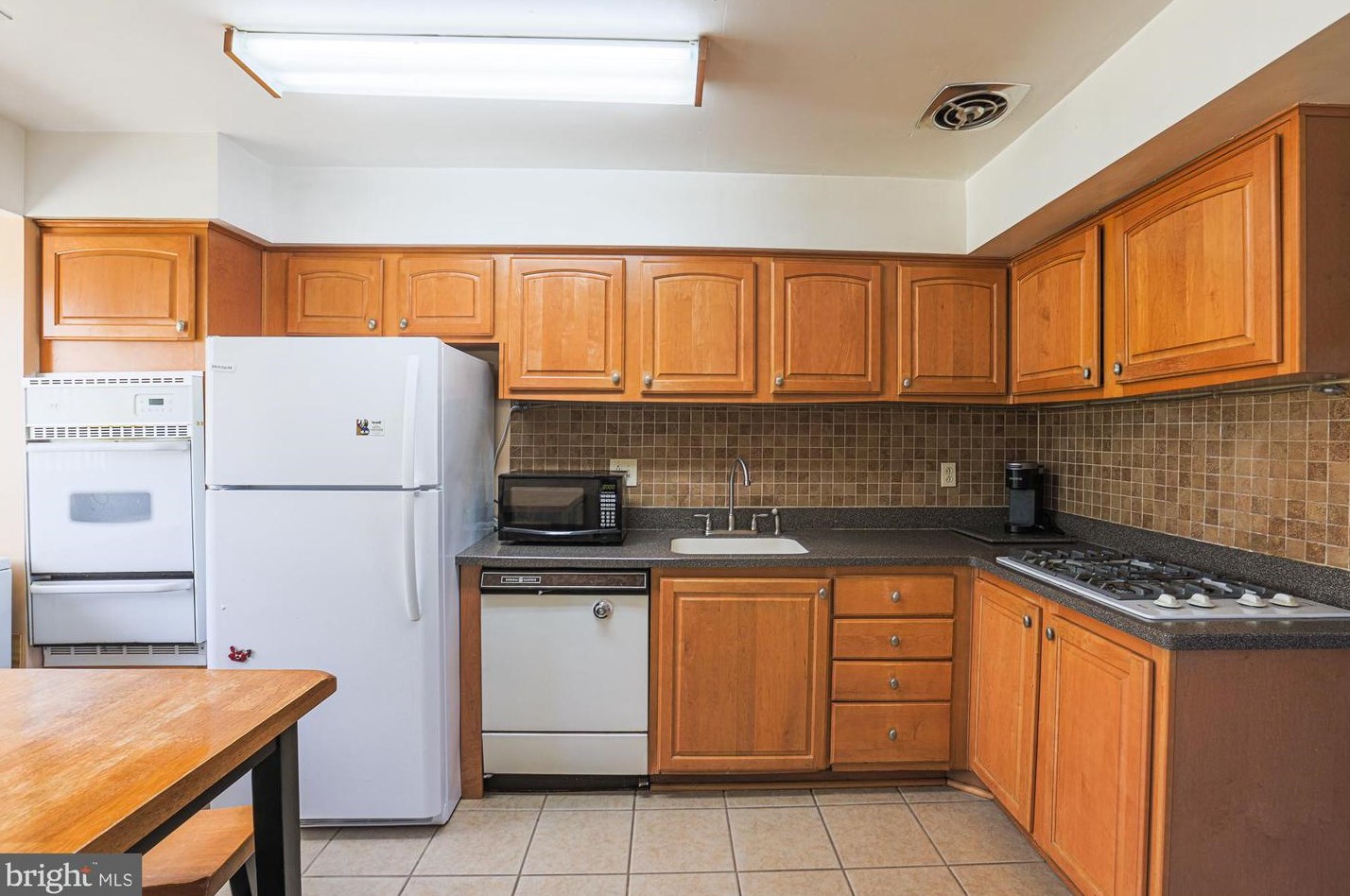 2614 Molton Way, Baltimore MD 21244-1925 exterior