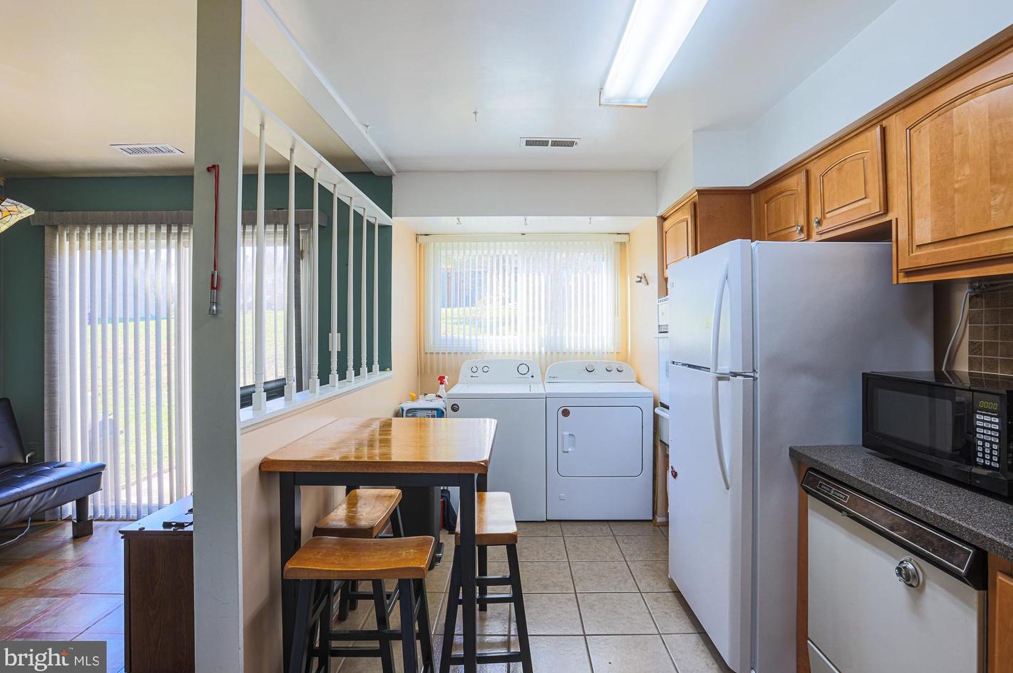 2614 Molton Way, Baltimore MD 21244-1925 exterior