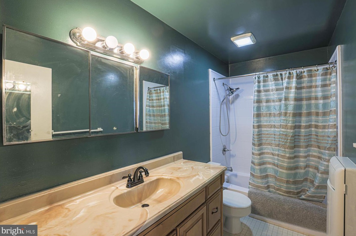 2614 Molton Way, Baltimore MD 21244-1925 exterior