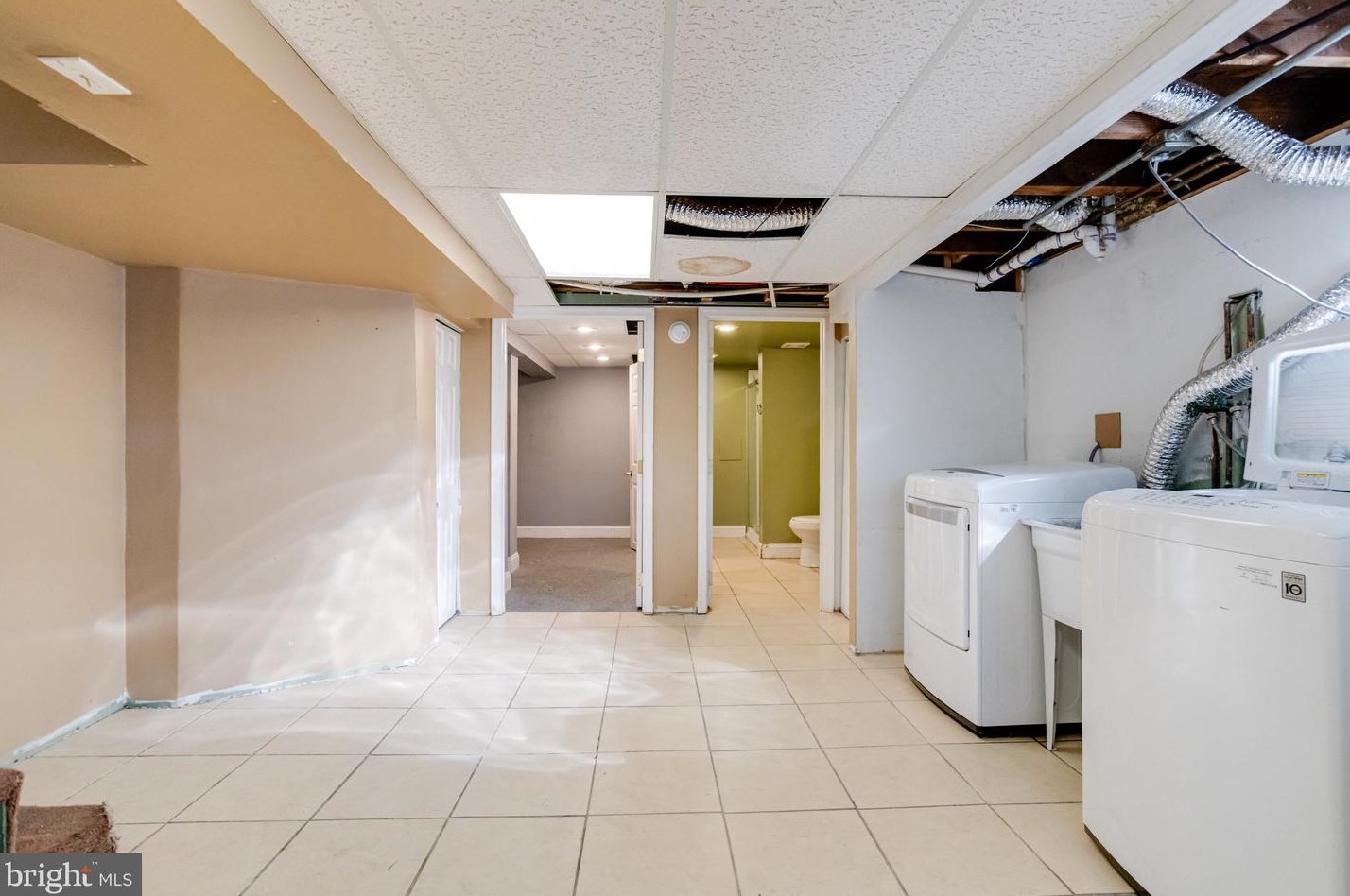 6803 River Drive Rd, Baltimore MD  21219-1127 exterior