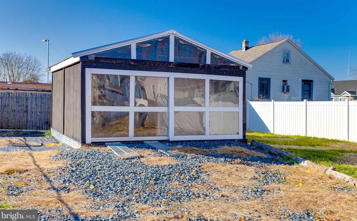 6803 River Drive Rd, Baltimore MD  21219-1127 exterior