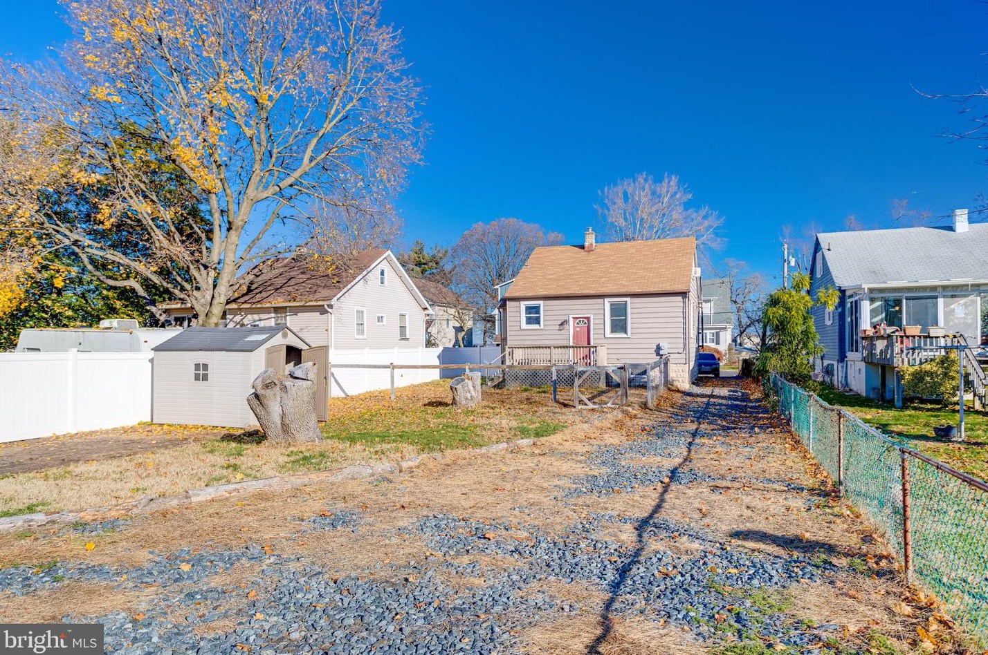 6803 River Drive Rd, Baltimore MD  21219-1127 exterior