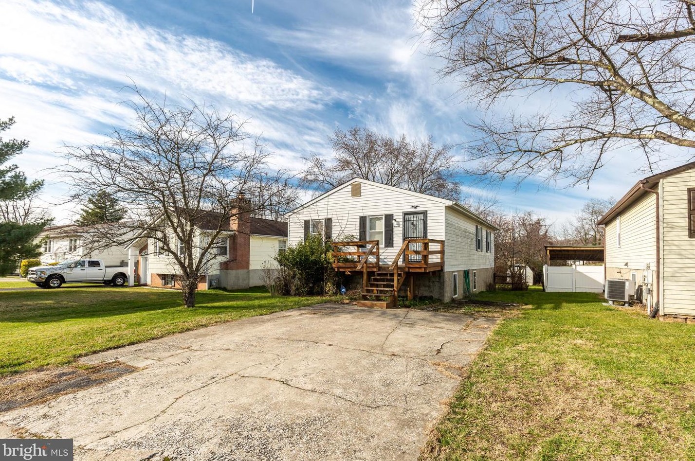 11 Rollwin Rd, Baltimore MD  21244-2835 exterior