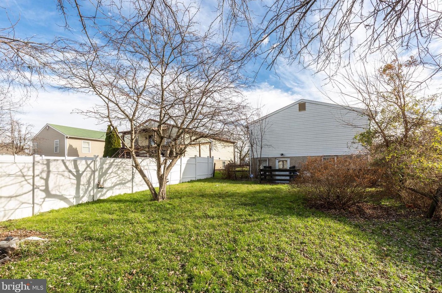 11 Rollwin Rd, Baltimore MD  21244-2835 exterior