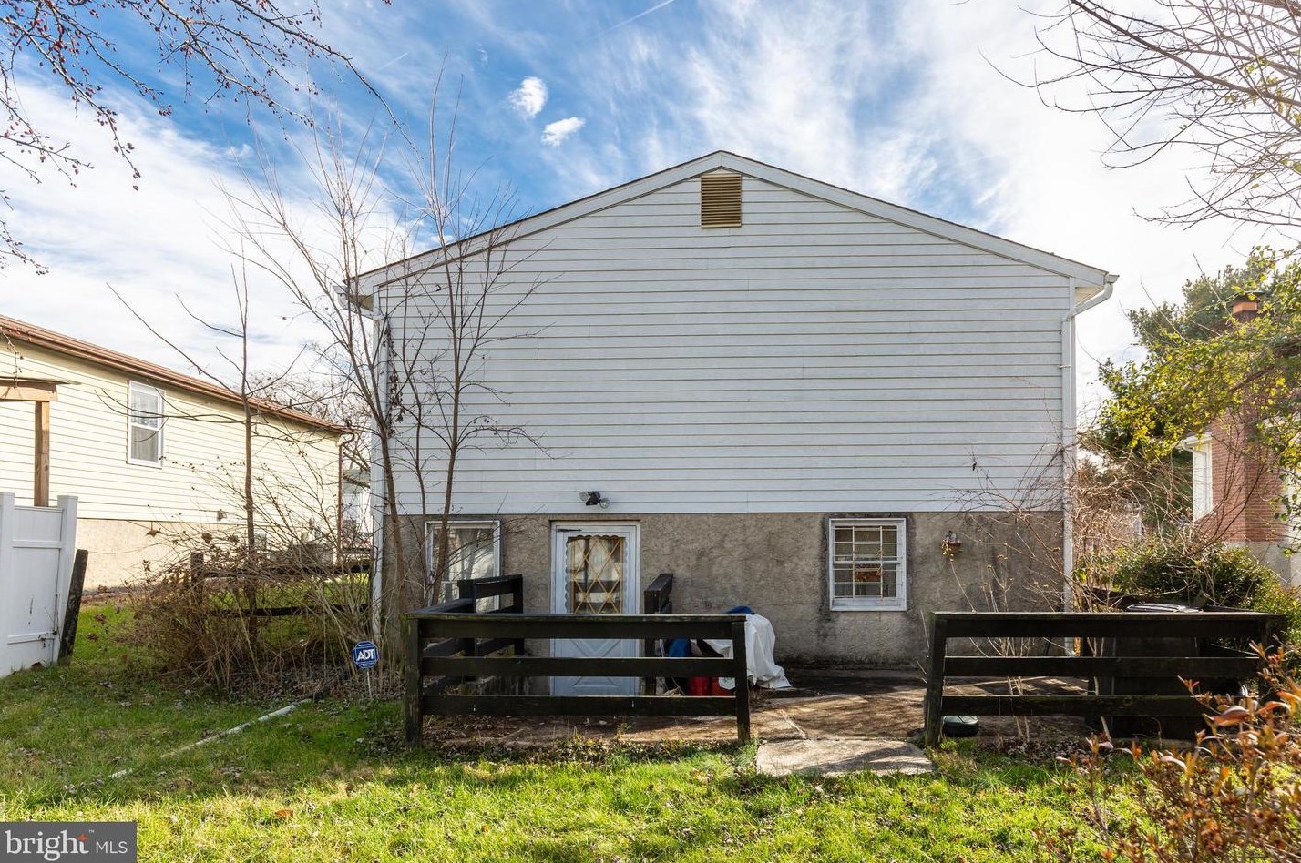 11 Rollwin Rd, Baltimore MD  21244-2835 exterior