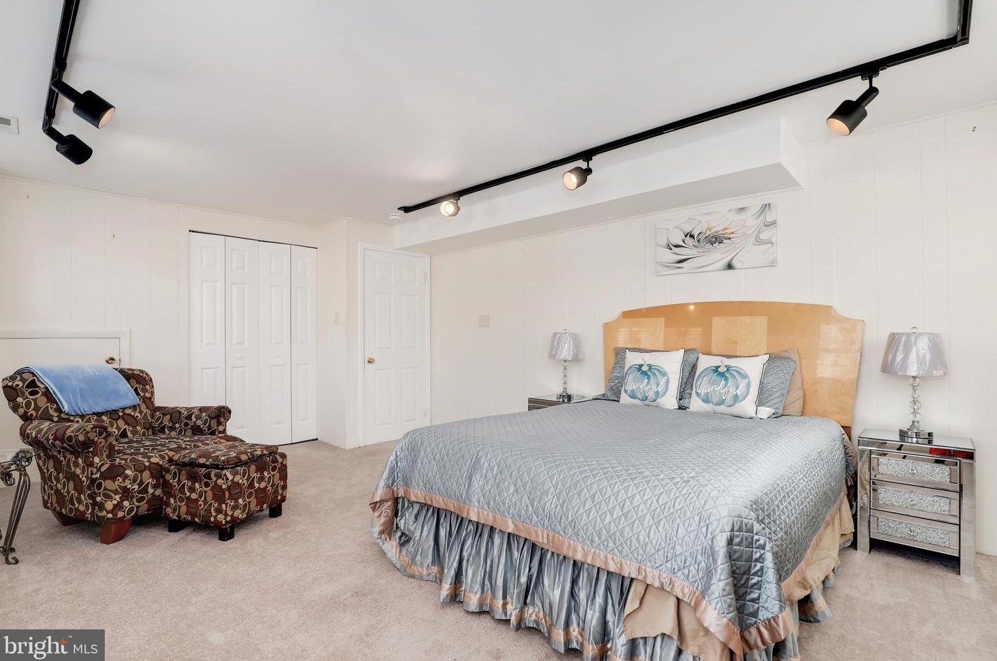 1316 Hickory Springs Cir, Baltimore MD  21228-2628 exterior