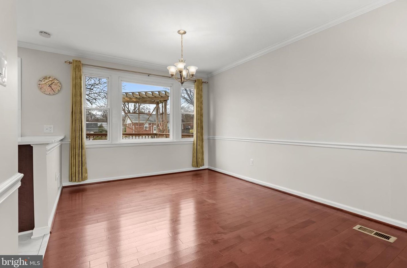 9134 Covered Bridge Rd, Baltimore MD  21234-2512 exterior