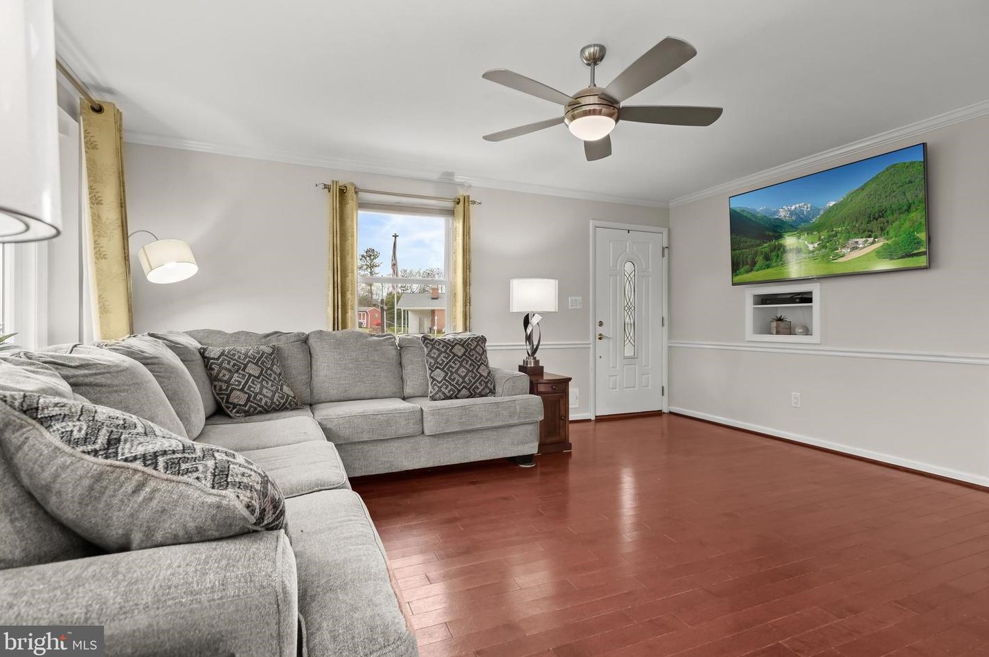 9134 Covered Bridge Rd, Baltimore MD  21234-2512 exterior