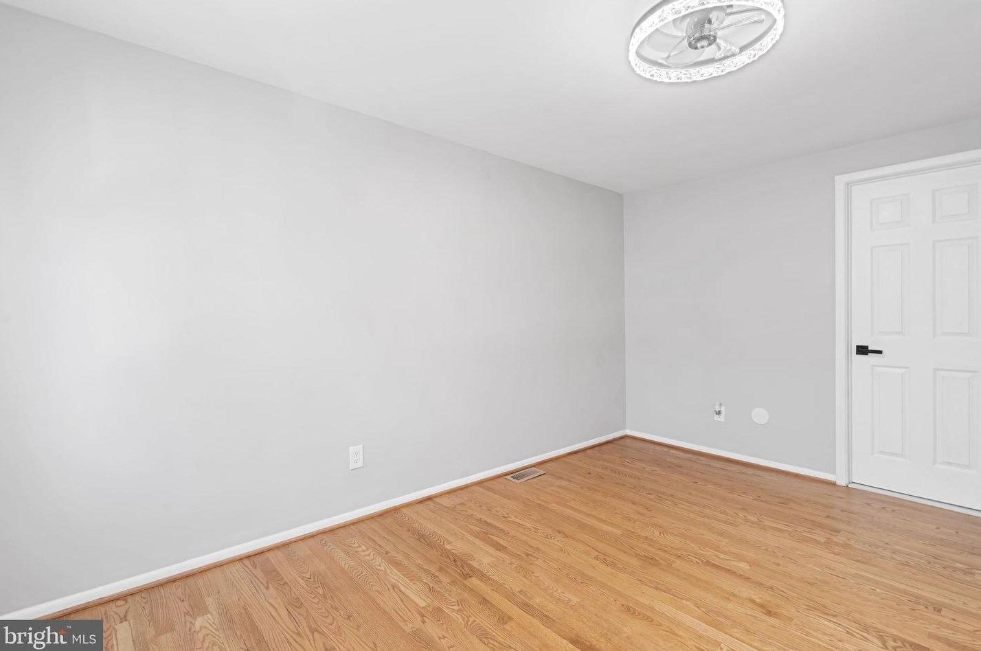 17 Galahad Ct, Baltimore MD  21228 exterior