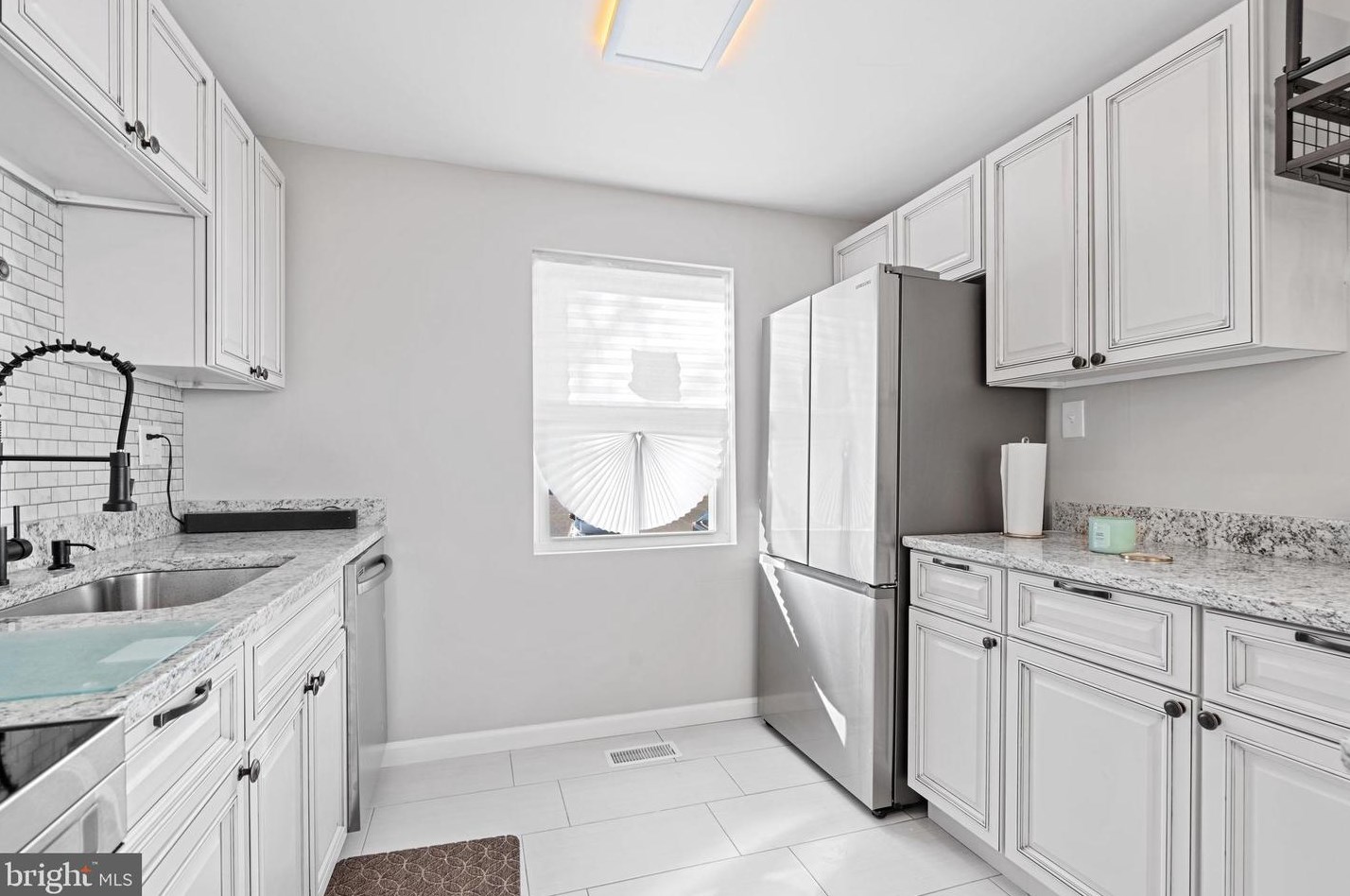 17 Galahad Ct, Baltimore MD  21228 exterior