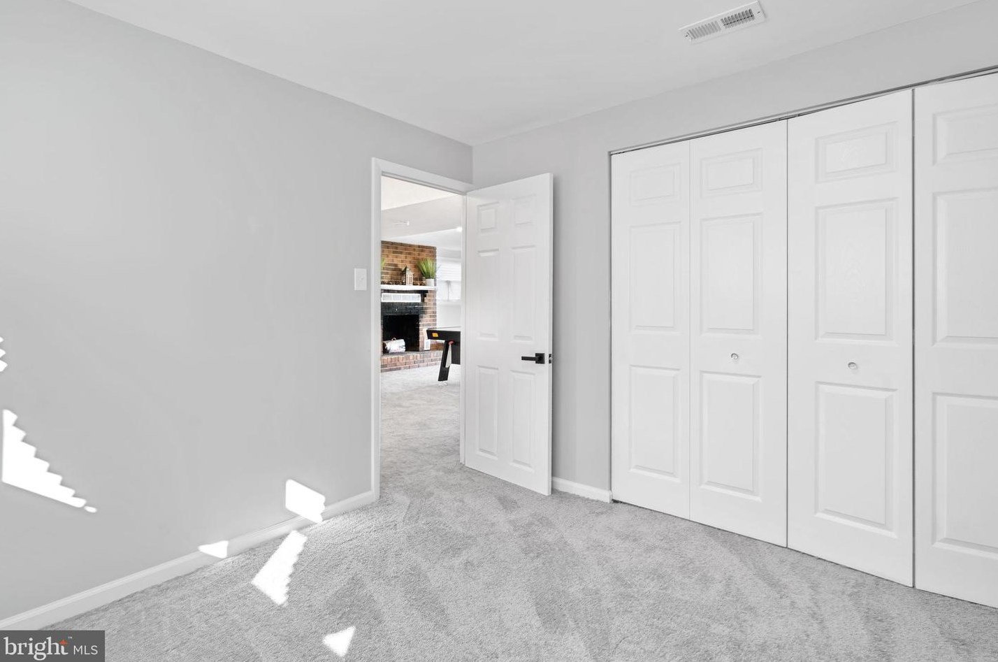 17 Galahad Ct, Baltimore MD  21228 exterior