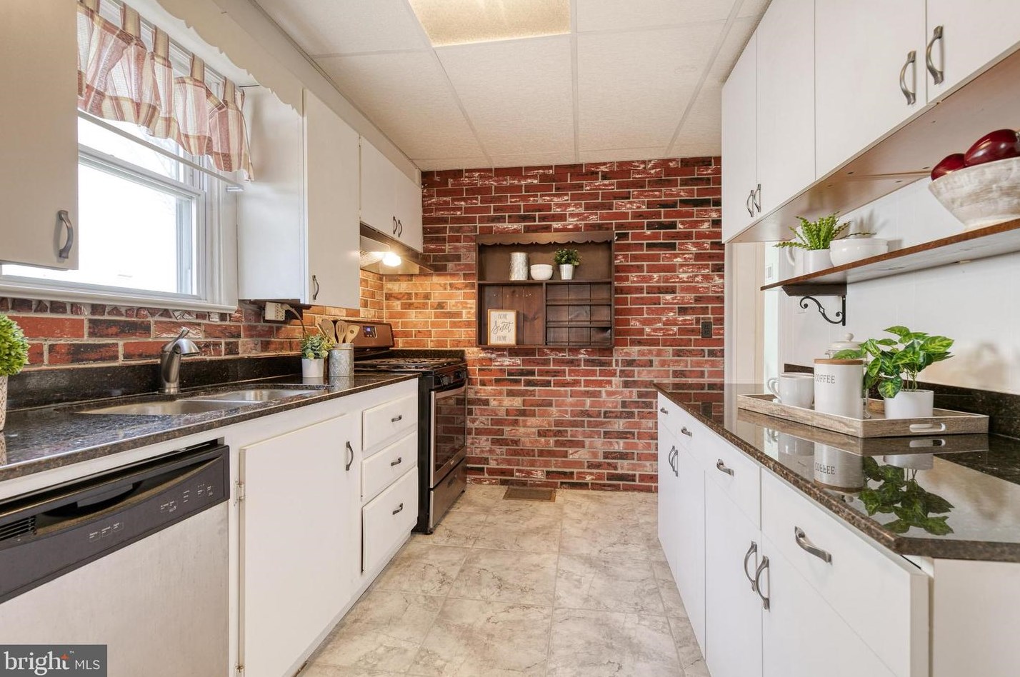 3433 Abbie Pl, Baltimore MD 21244-2912 exterior