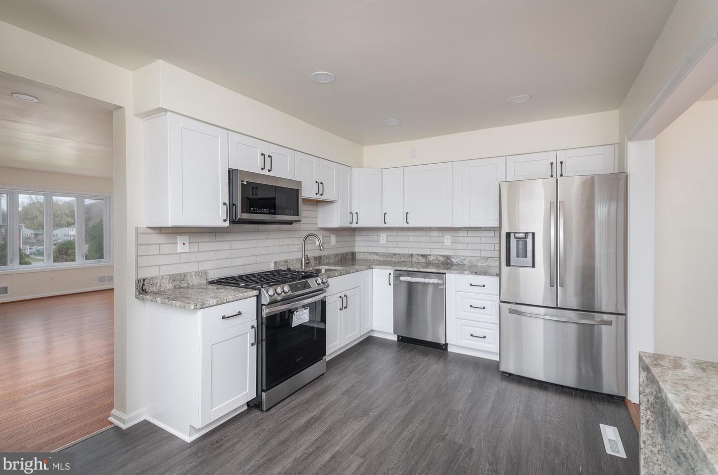 8602 Heathrow Rd, Baltimore MD  21236-2706 exterior
