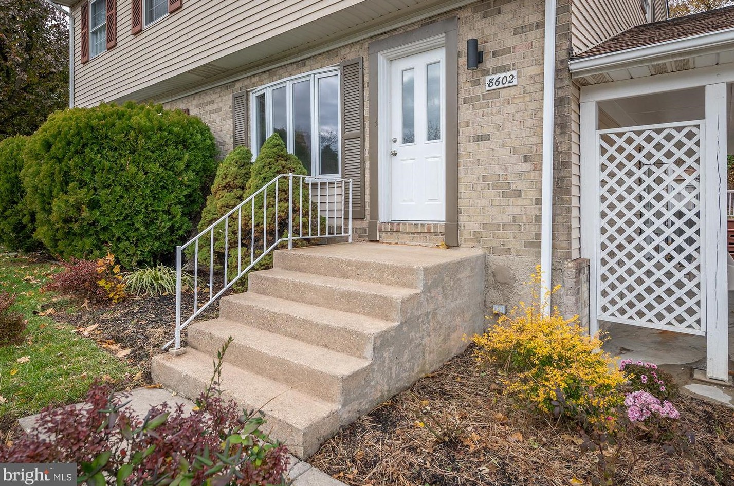 8602 Heathrow Rd, Baltimore MD  21236-2706 exterior