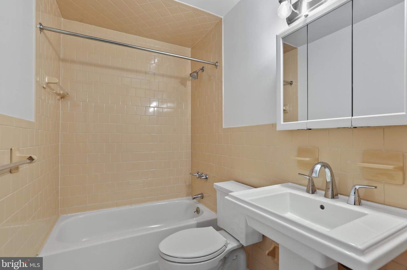 7317 Bridgewood Dr, Baltimore MD  21224-1914 exterior