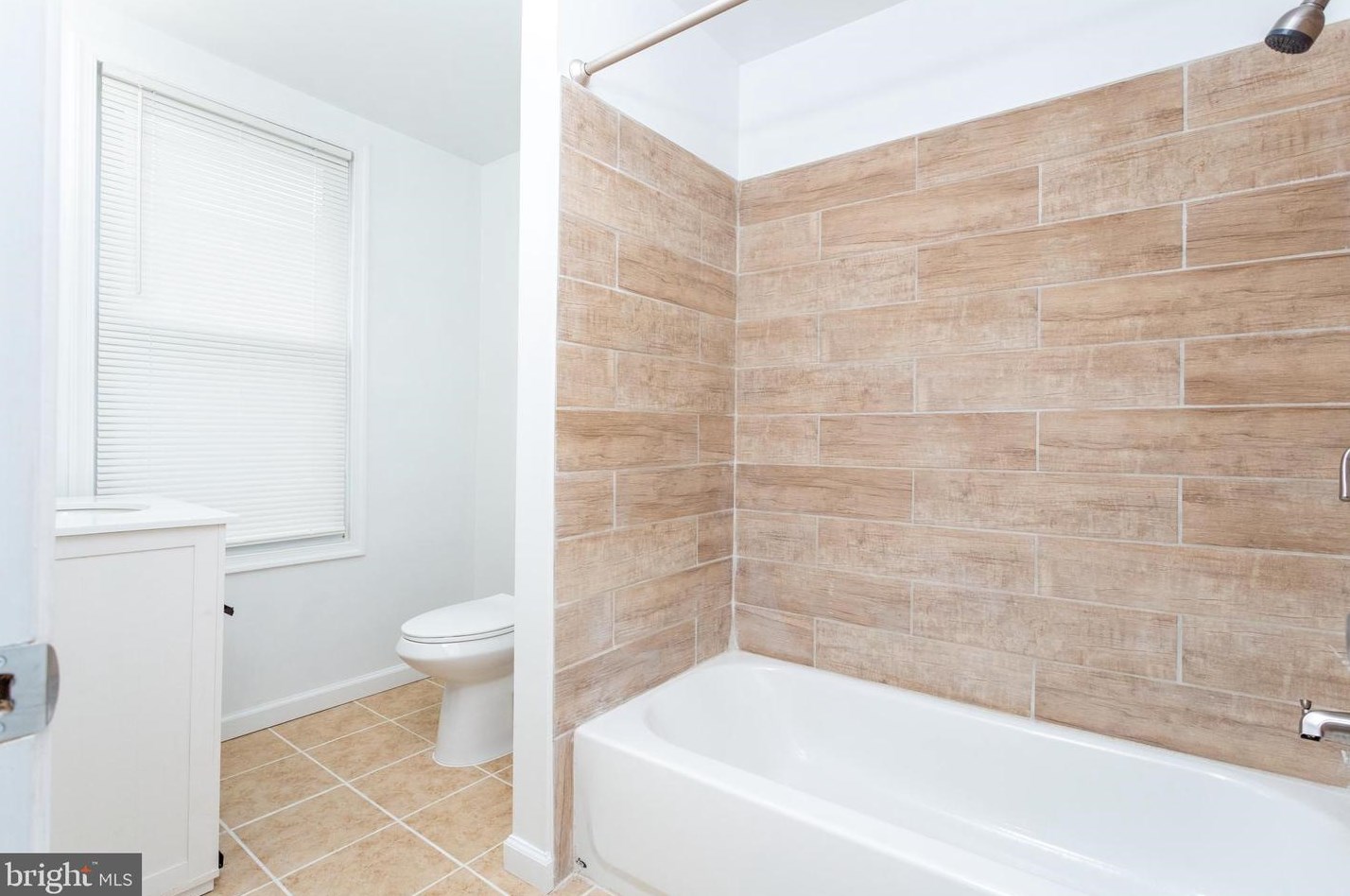 334 Upperlanding Rd, Baltimore MD  21221-4815 exterior