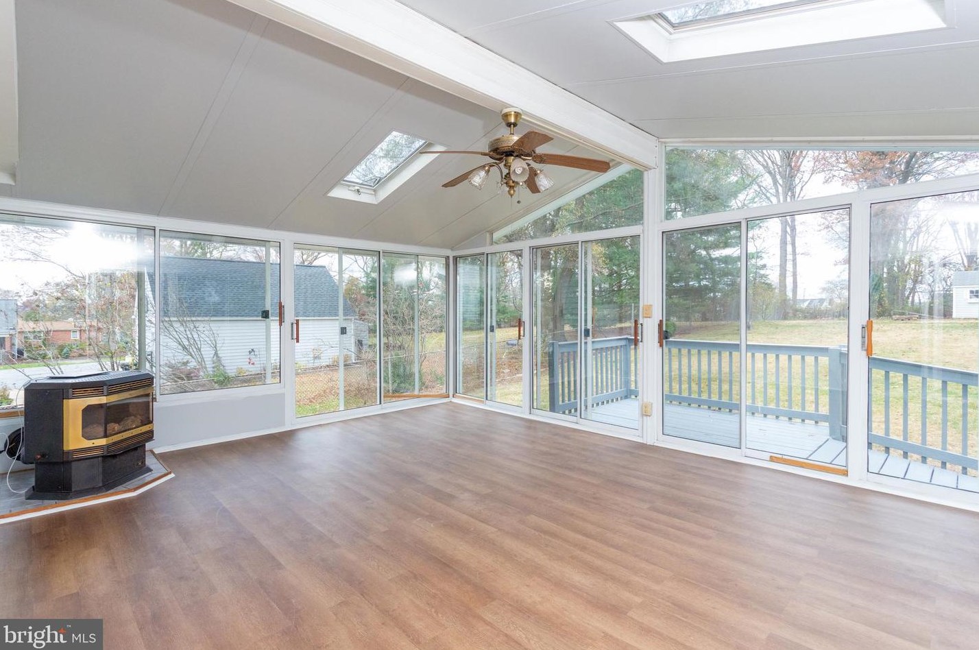 334 Upperlanding Rd, Baltimore MD  21221-4815 exterior