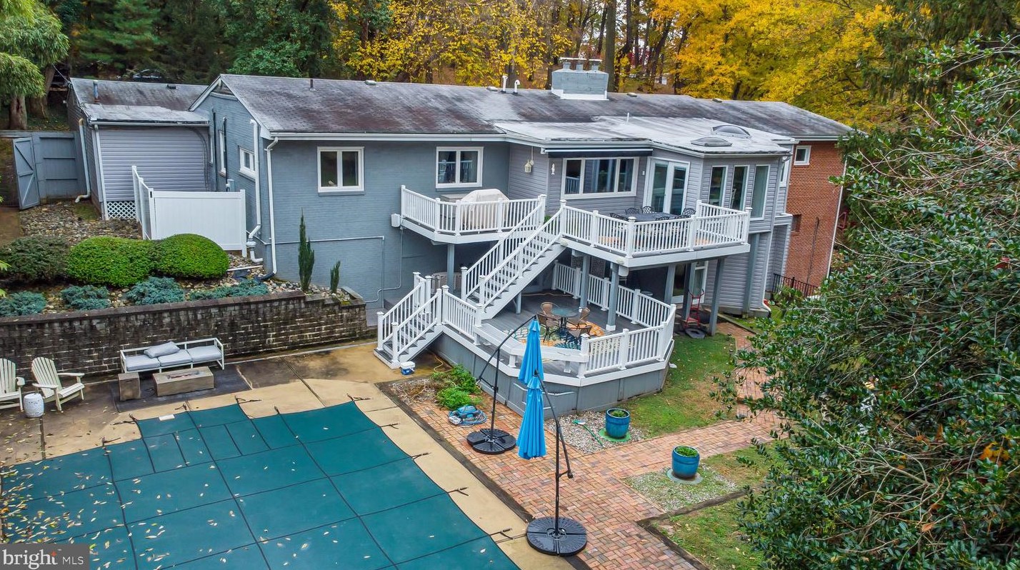 2728 Old Court Rd, Baltimore MD  21208-3415 exterior