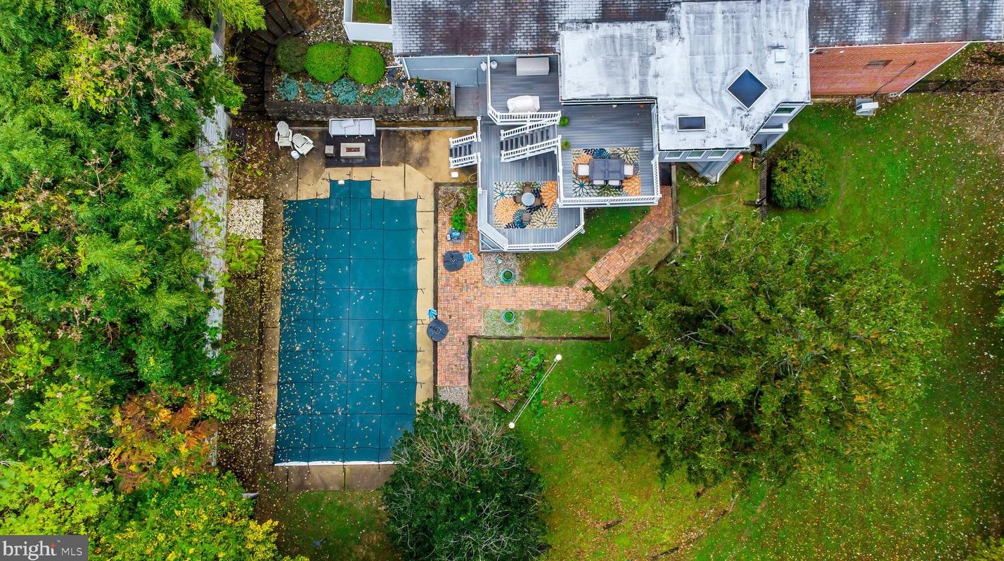 2728 Old Court Rd, Baltimore MD  21208-3415 exterior