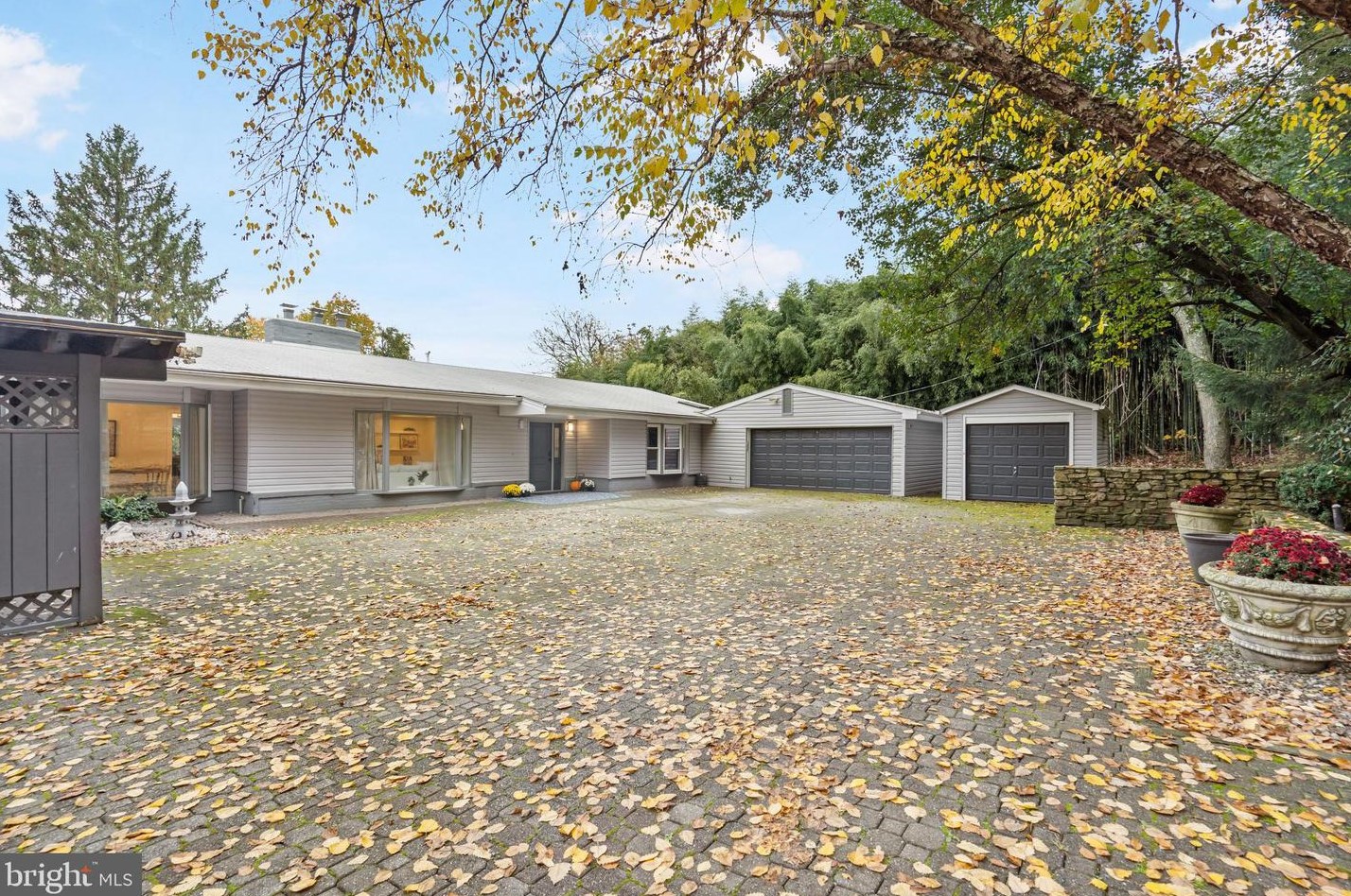 2728 Old Court Rd, Baltimore MD  21208-3415 exterior