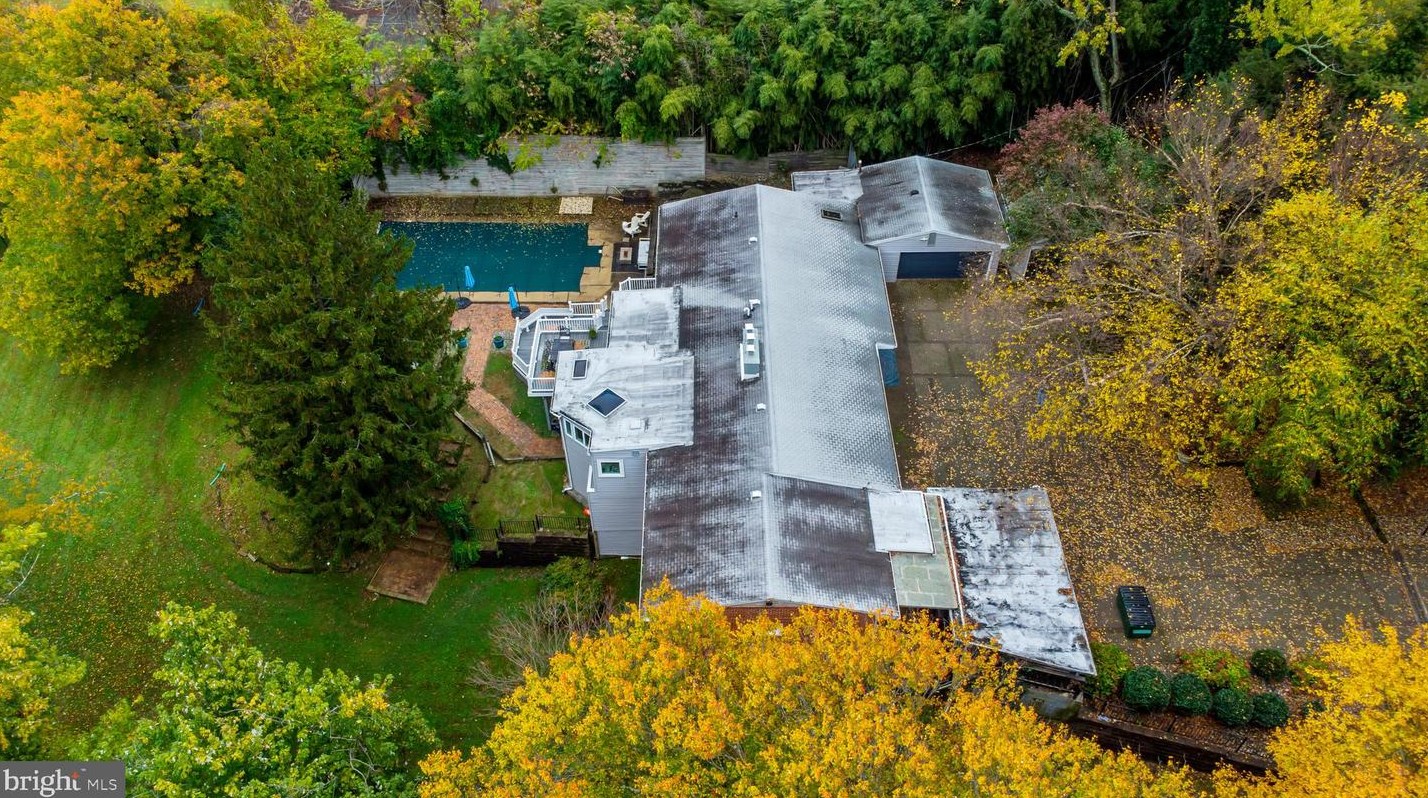 2728 Old Court Rd, Baltimore MD  21208-3415 exterior