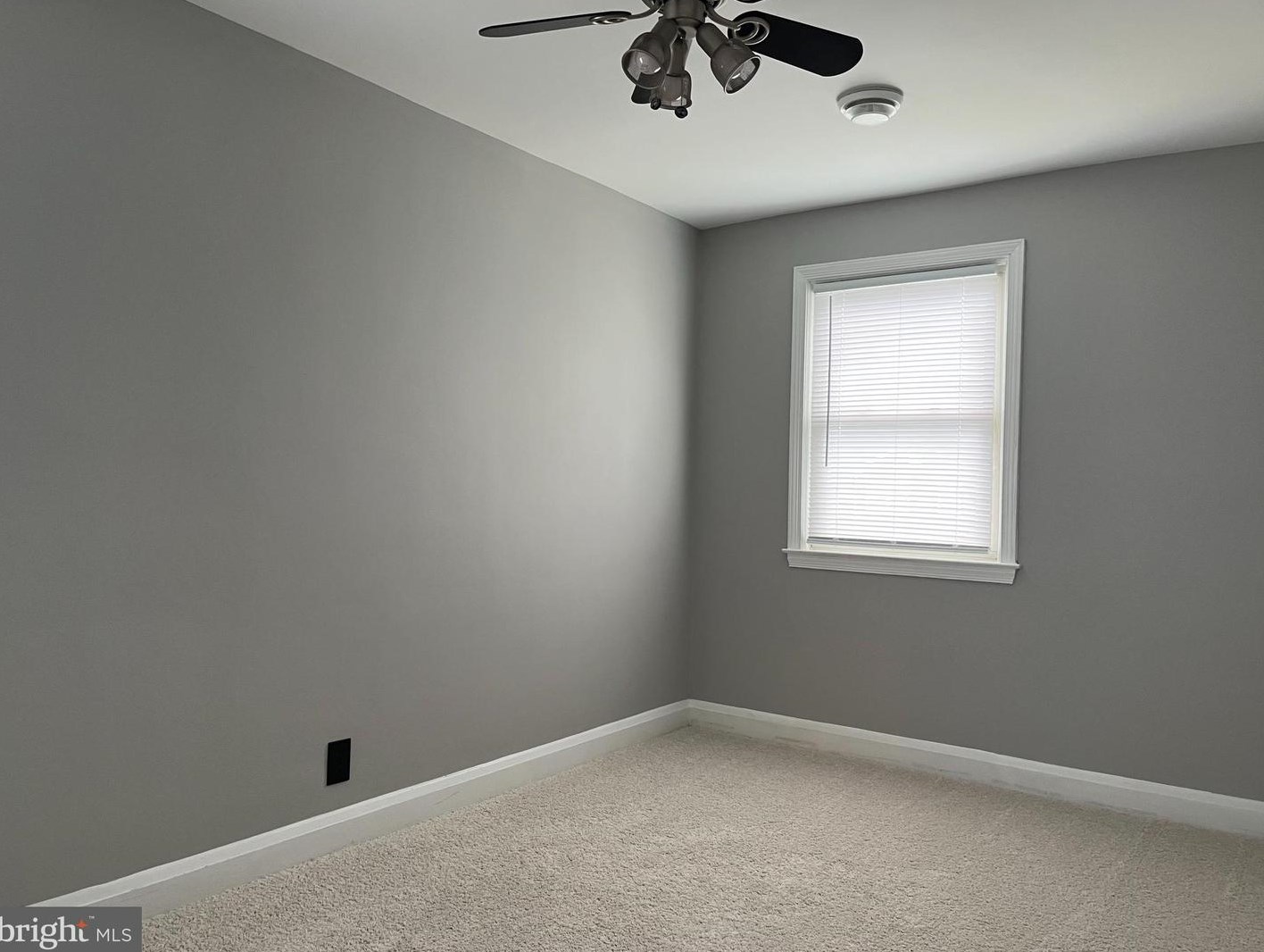 1112 Elm Rd, Baltimore MD  21227-3936 exterior