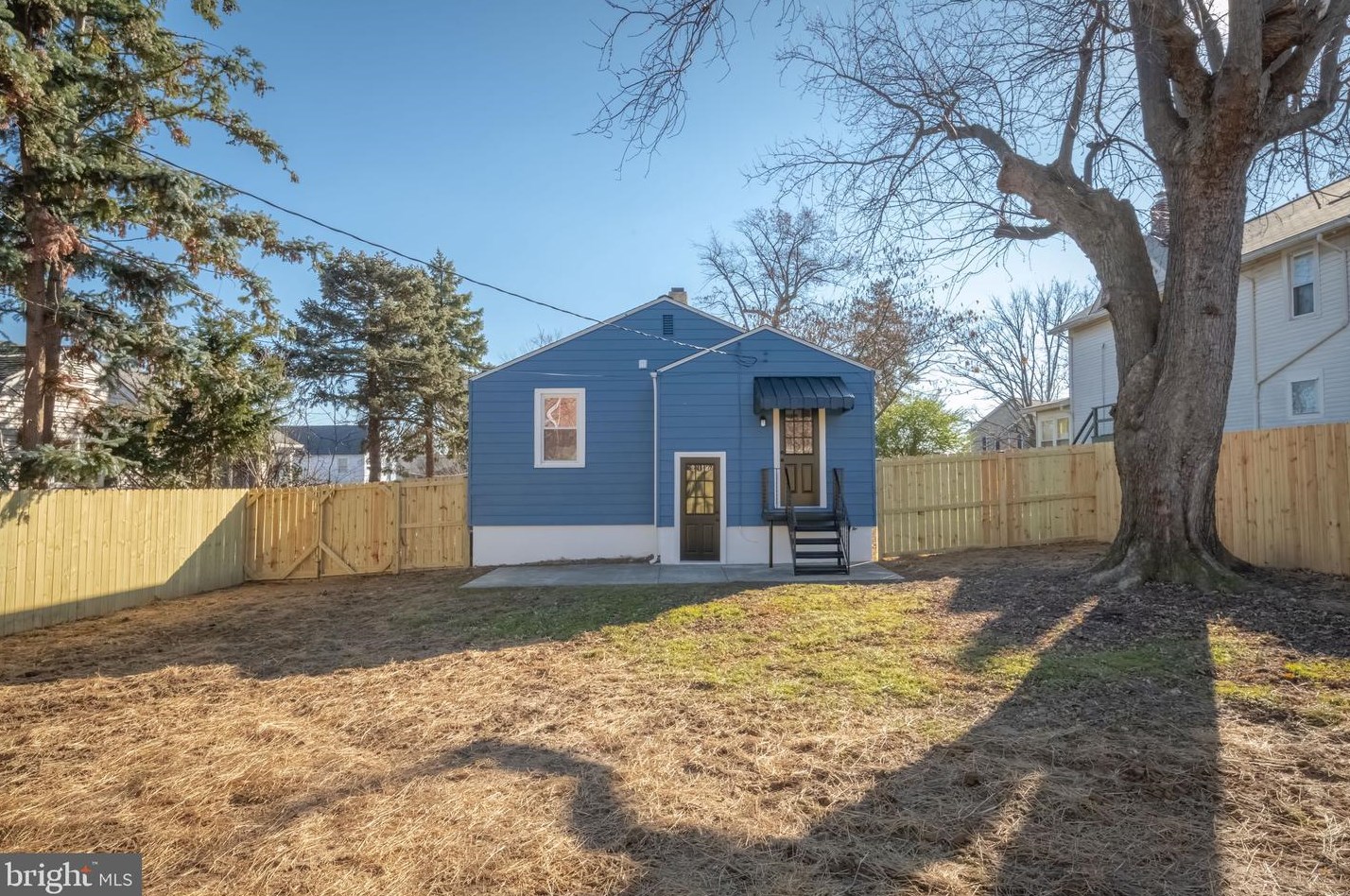 4318 Highview Ave, Baltimore MD  21229-5302 exterior